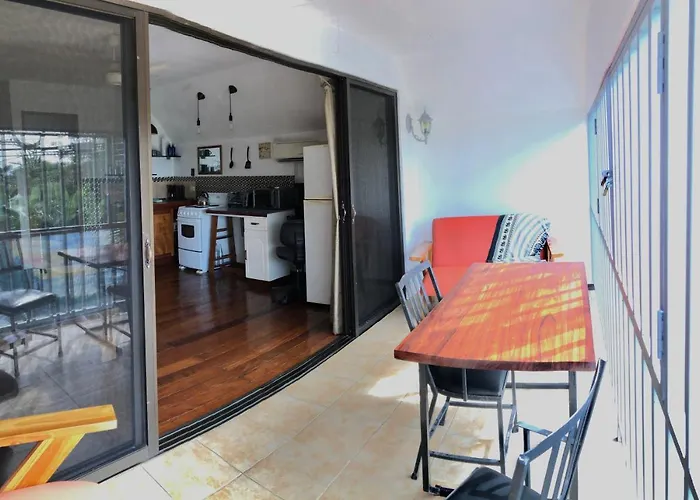 Cockatoo Studio Apartments